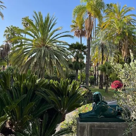 Beautiful Garden Apartment Steps From The Beach Menton Exterior foto
